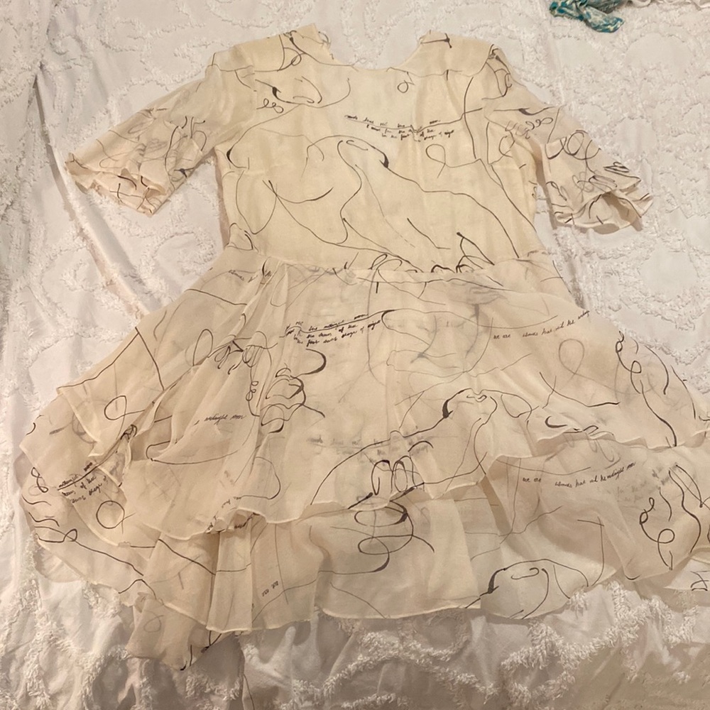 H&M cute dress with skirt ruffle detail